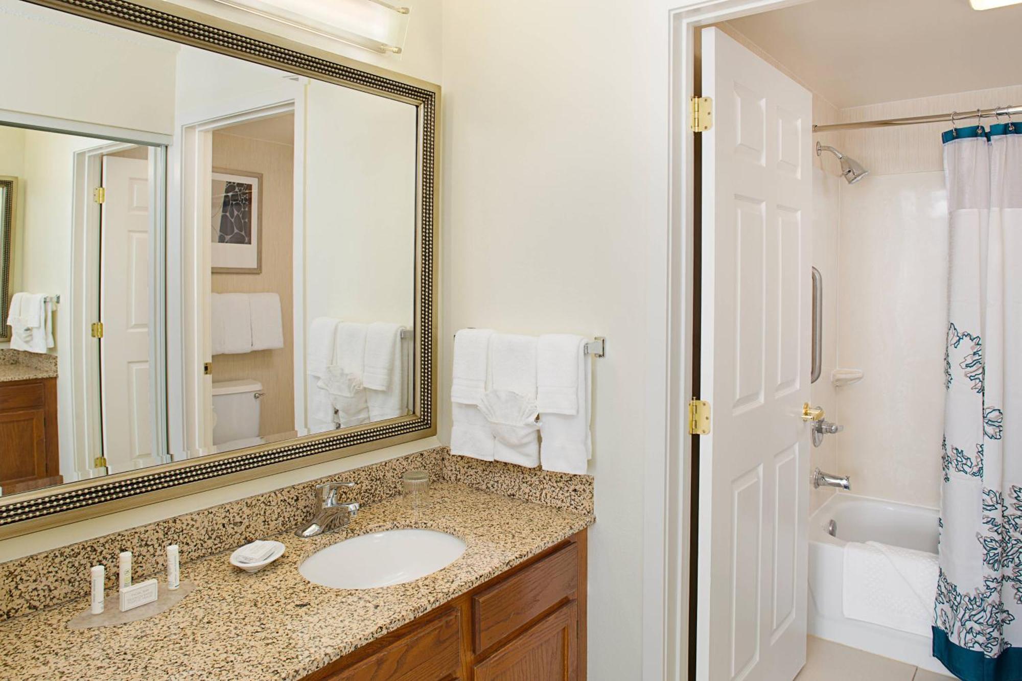 Residence Inn Gaithersburg Washingtonian Center Exterior photo